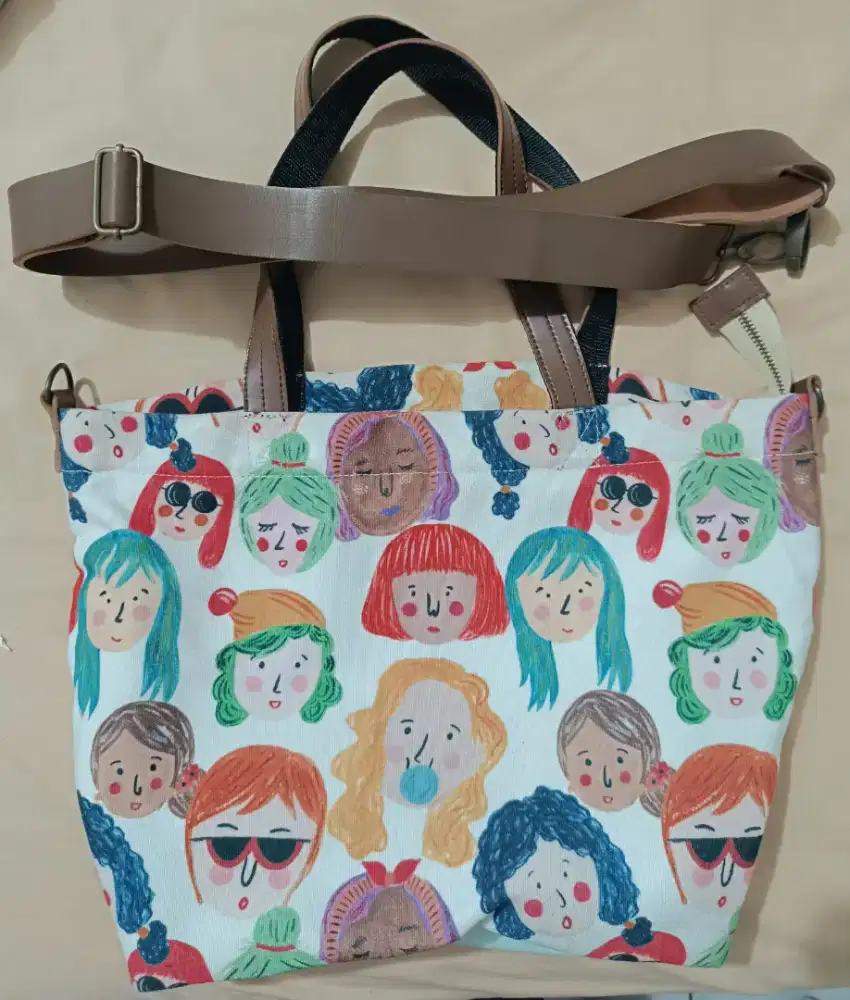 Totebag Ideku Handmade seri Face