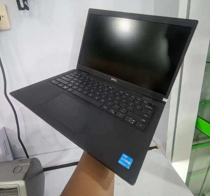 LAPTOP DELL CORE I3 SSD 256 SECOND BERGARANSI NEGO