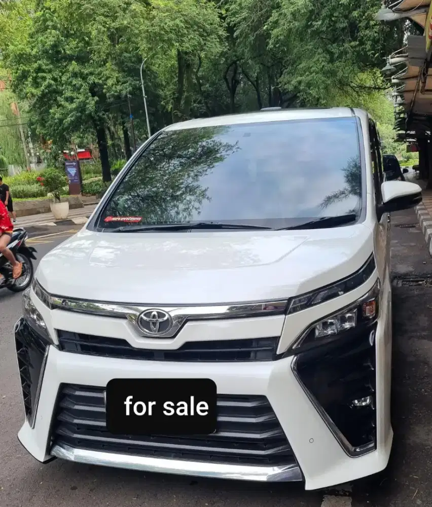 VOXY 2.0 CVT 2020 TGN1 SGT ISTW