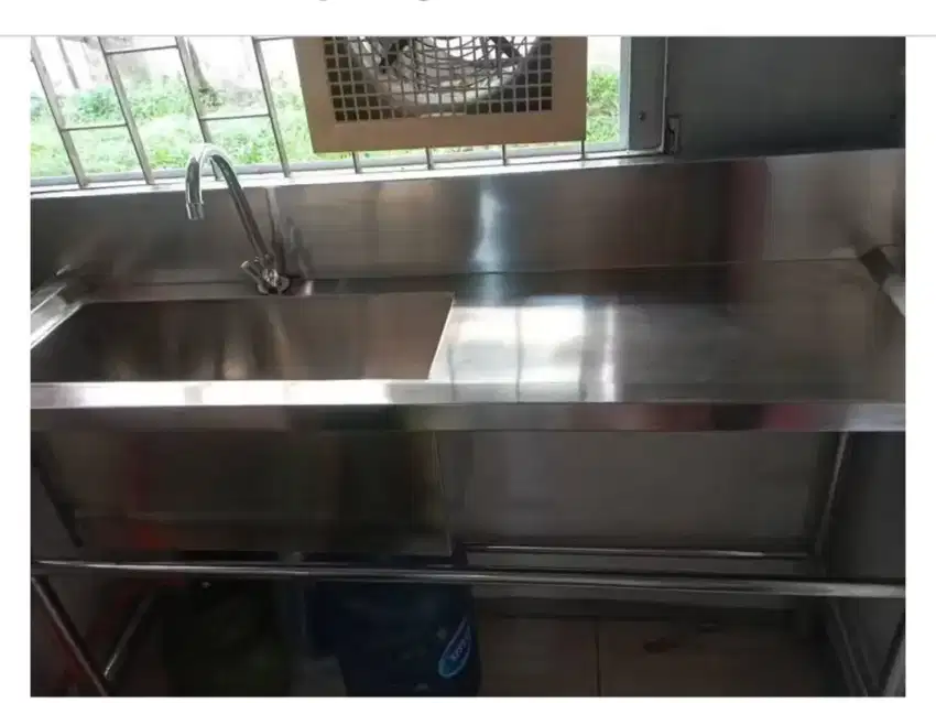Sink cuci piring sayap kiri lengkap dengan kran