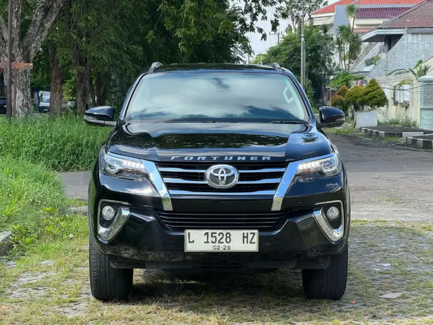 Toyota Fortuner VRZ DSL AT.Trwat Luar Dalam