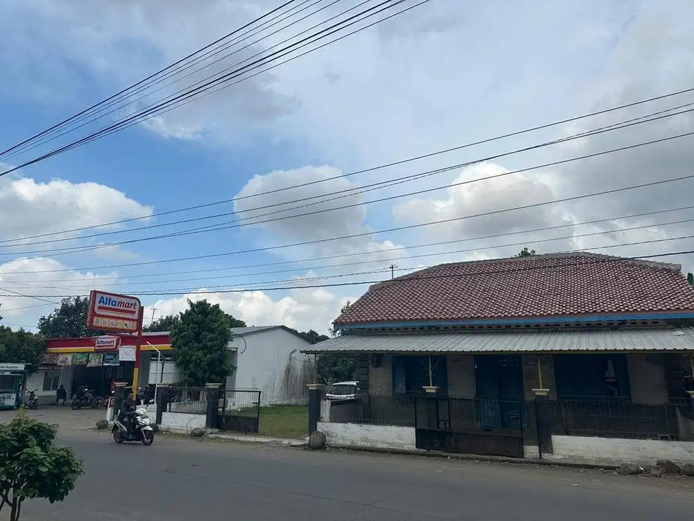 Tanah dan Bangunan Luas 1000 m2