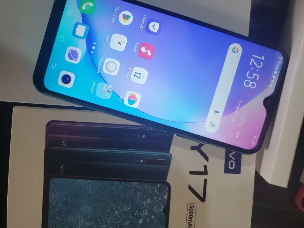 Vivo y17 ram 8/256 fullset