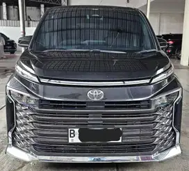 Super Mulus 11rban Km Toyota Voxy A/T ( Matic ) 2024 Hitam Siap Pakai
