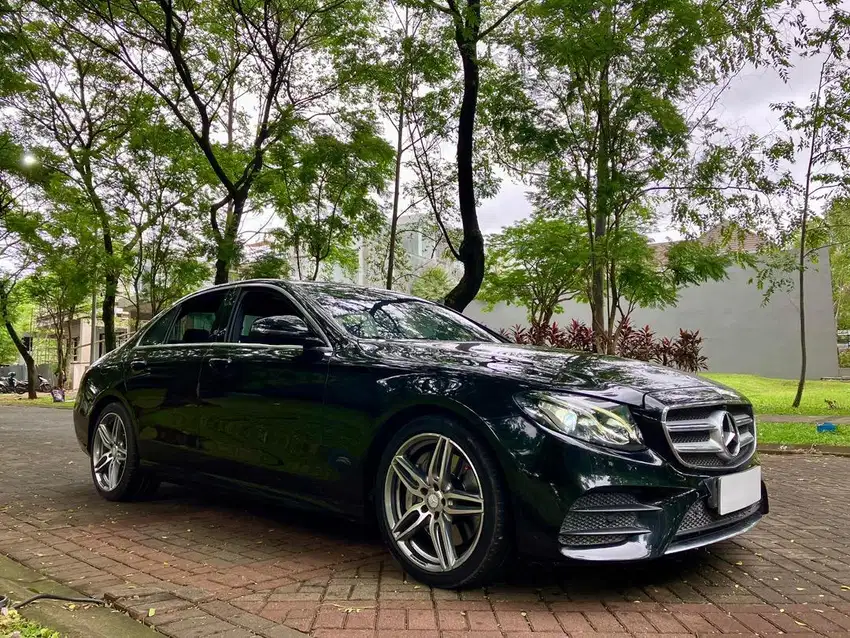 Mercedes E300 W213 AMG Full Option 2017