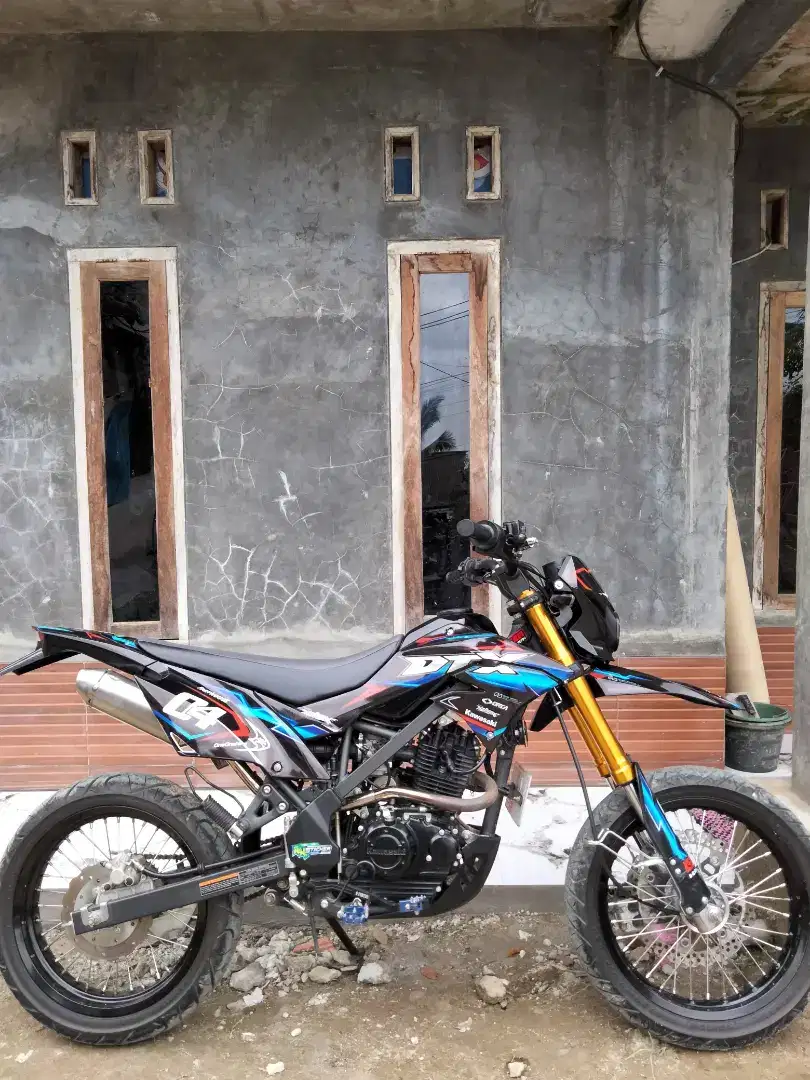 Di jual kawasaki dtracker tahun 2023