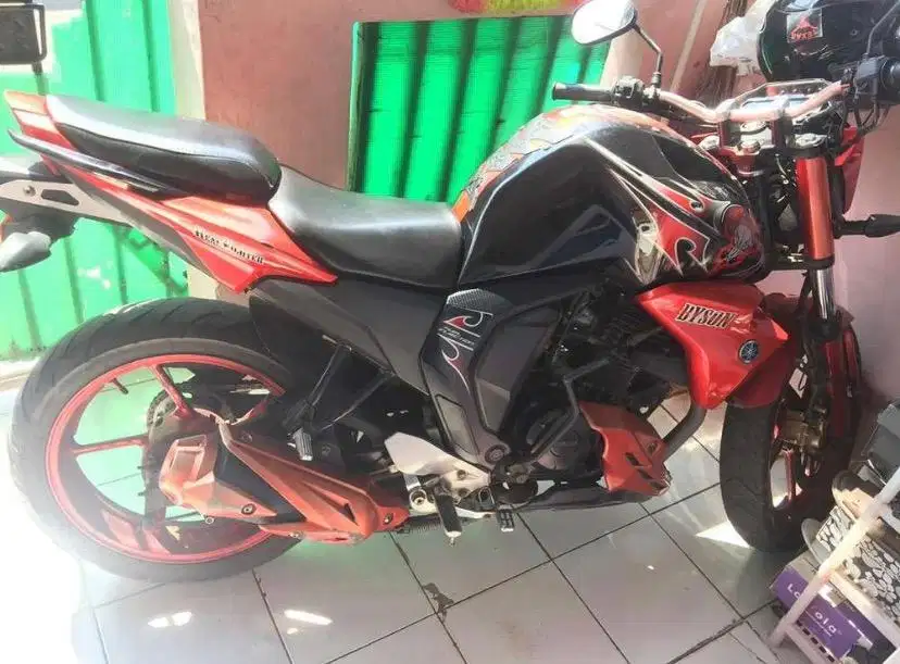 Byson Merah Plat BE .