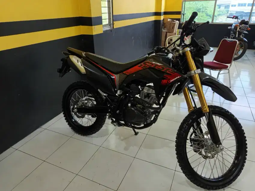 CRF 150 L 2024 Istimewa