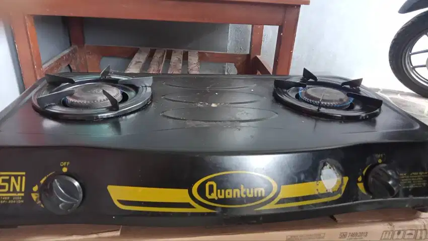 Kompor gas Quantum 2 tungku
