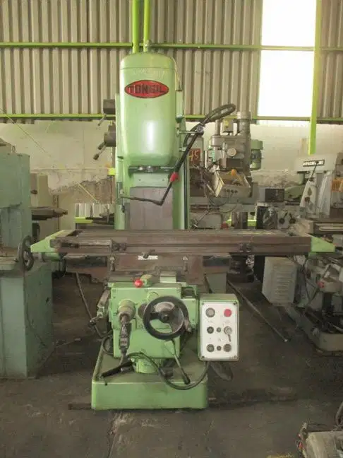 Mesin Milling TONG-IL