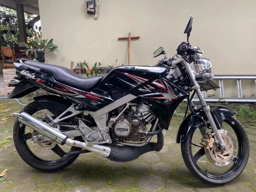 Motor Kawasaki Ninja SS Tahun 2011