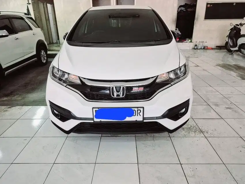 HONDA JAZZ RS AT 2019 PUTIH