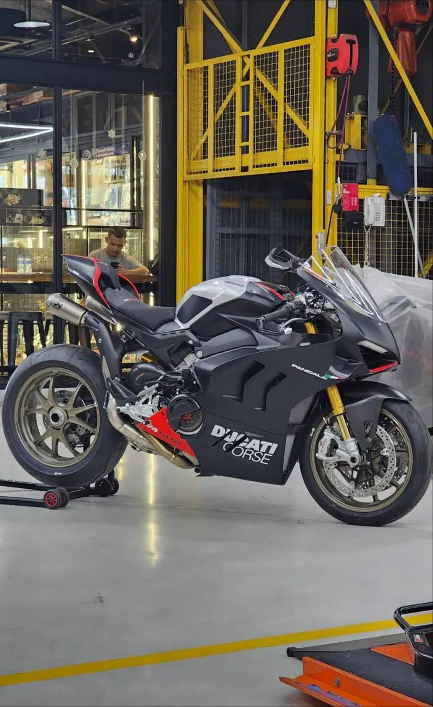 Ducati V4 SP2 winter livery