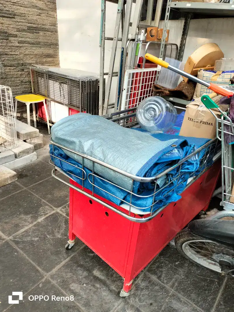 Jual Cepat ! Wagon Kaleng & Besi tuk Bazaar Fashion