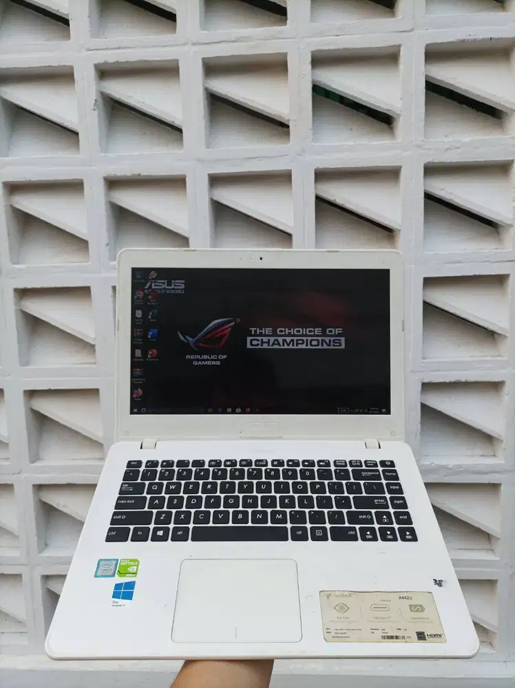 Laptop Pemakaian Perempuan Asus X442UR Intel Core i5 Gen 7 Ram 8GB SSD