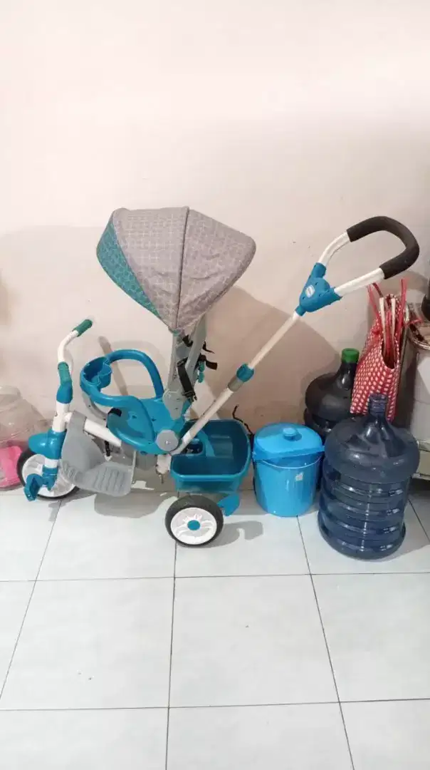 Sepeda Roda Tiga Little Tikes