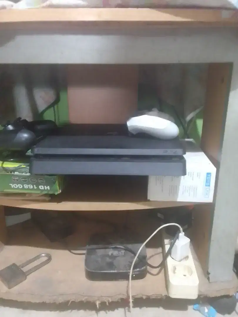 Dijual ps 4 second