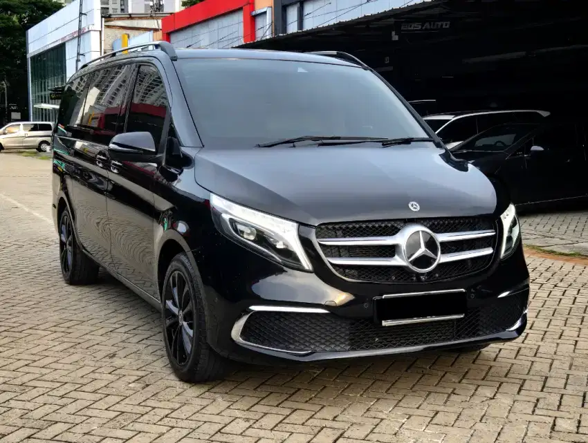MERCEDES BENZ V260 FACELIFT 2019 HITAM LOW ODO FULL RECORD PAJAK BARU