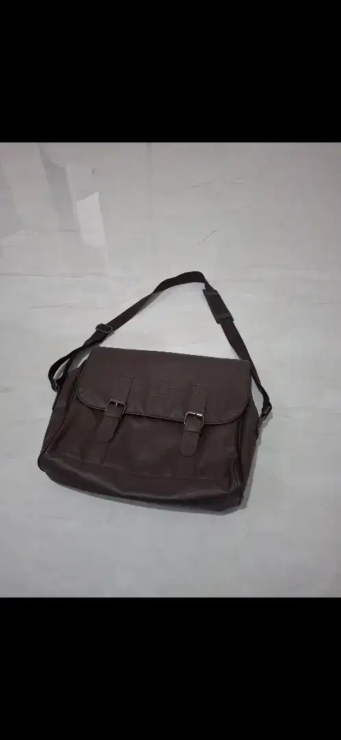 Tas selempang pria