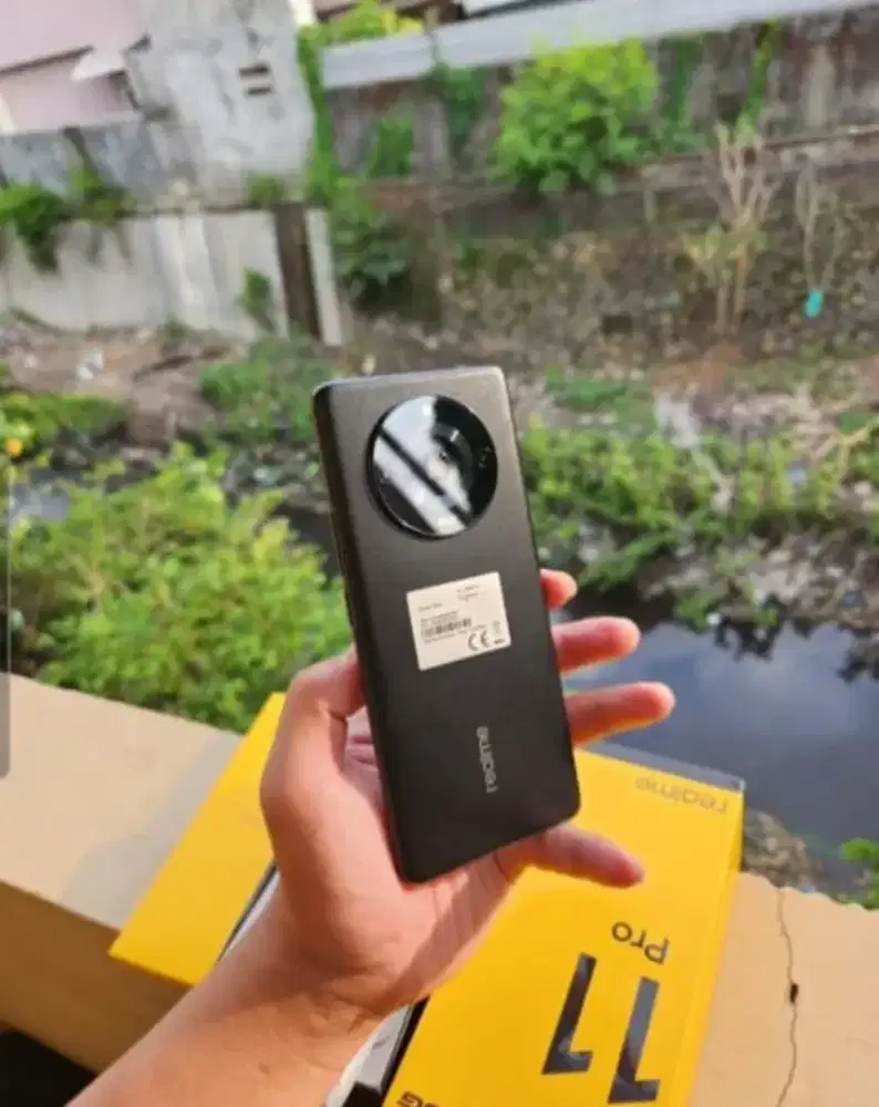 Realme 11 Pro 16/256 GB Kondisi Seperti Baru