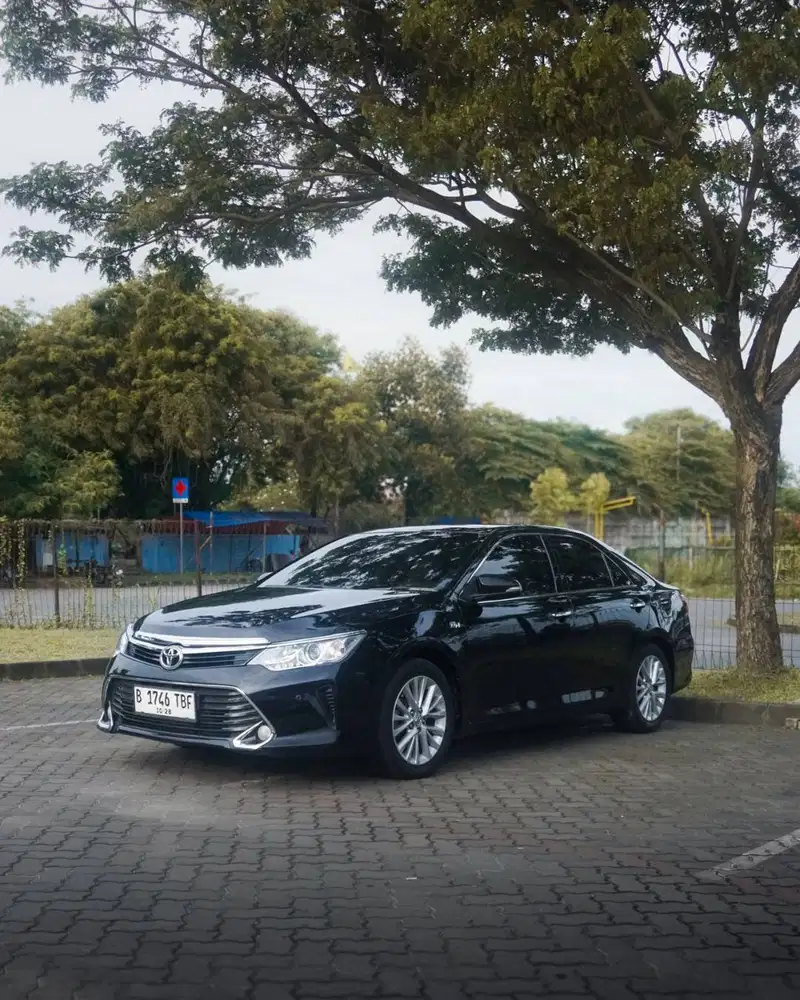 CAMRY V 2.5 AT 2017 HITAM TANGAN SATU DARI BARU 2017