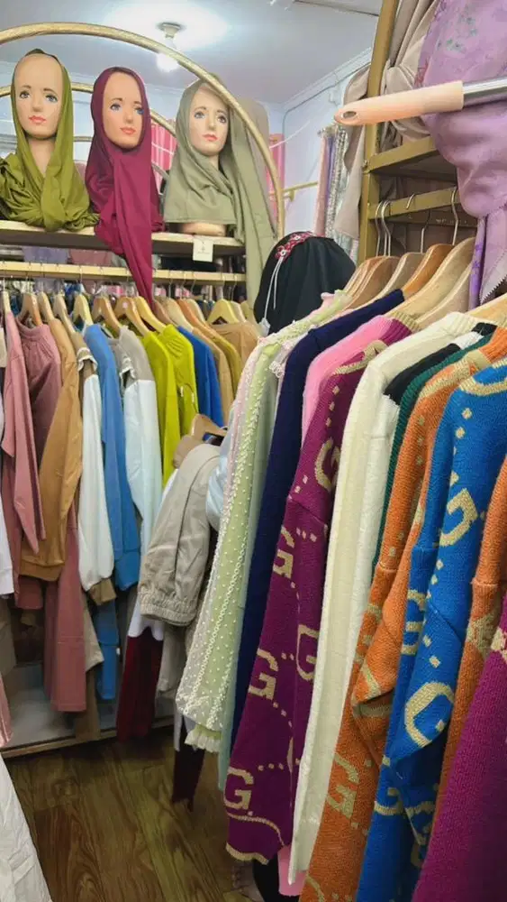 Loker karyawan jaga toko pakaian