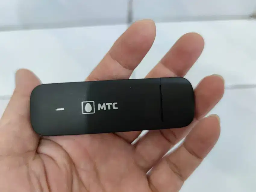 Huawei 4G USB Modem model 827F MTC