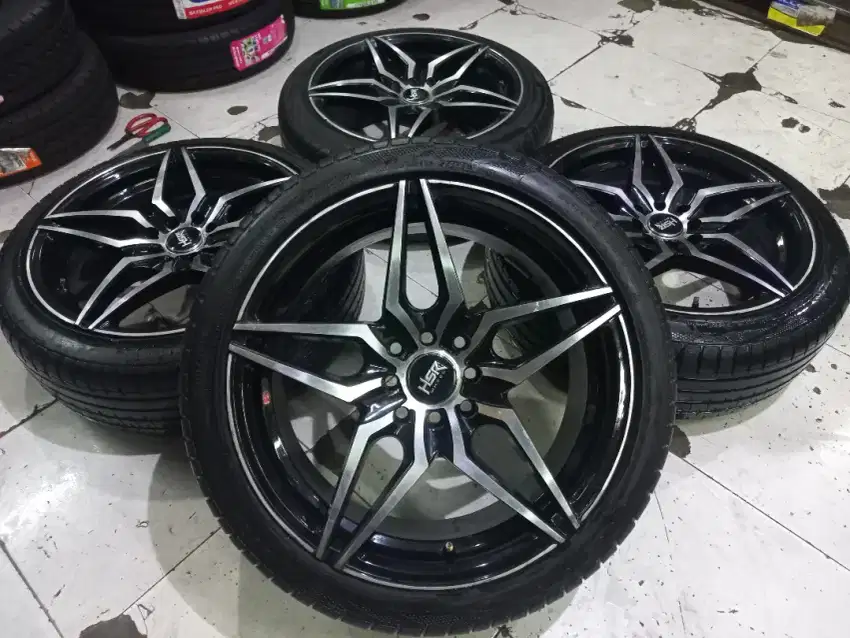Velg Racing HSR Ring 17 for Jazz Yaris Vios mobilio Avanza Avega calya