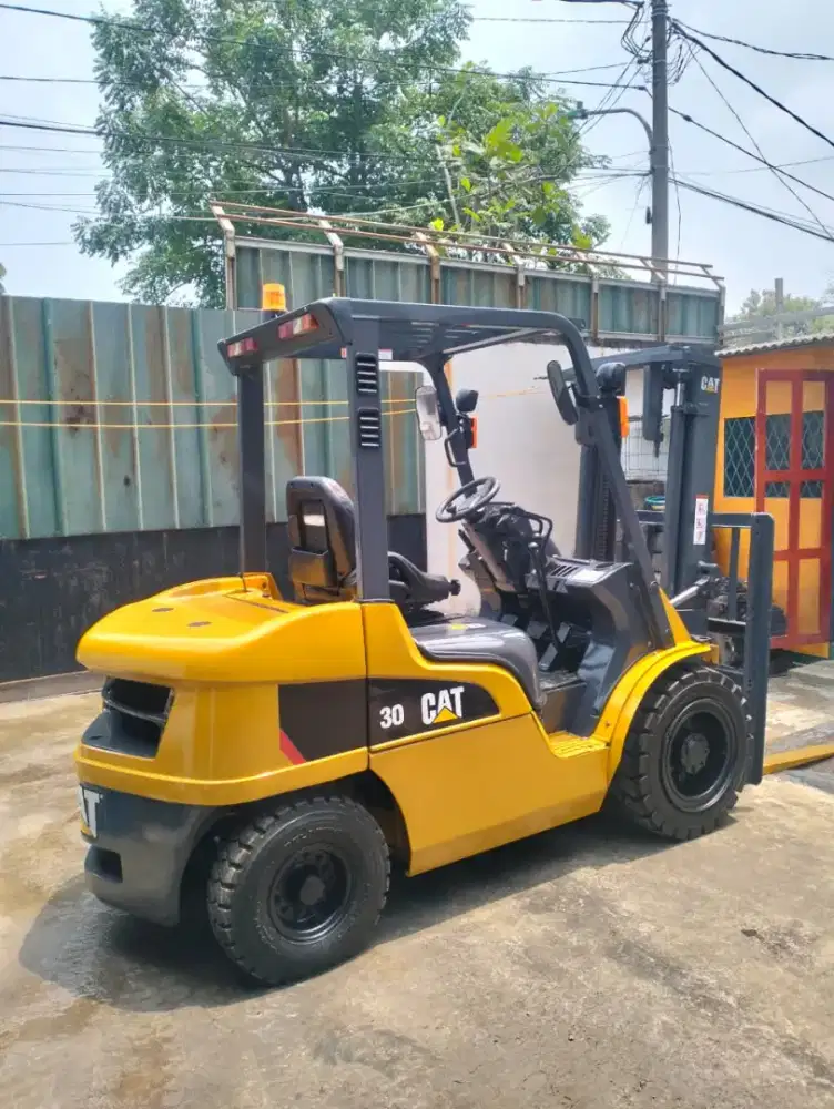 Forklift Caterpillar 3 ton  2019
