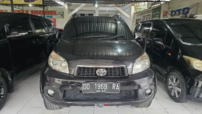 Rush manual tipe S ada juga terios tx