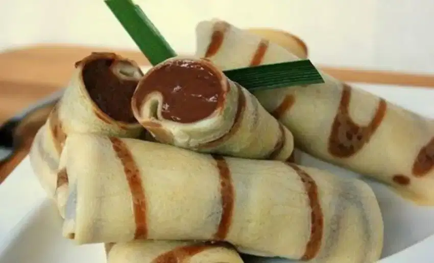 DADAR GULUNG COKLAT