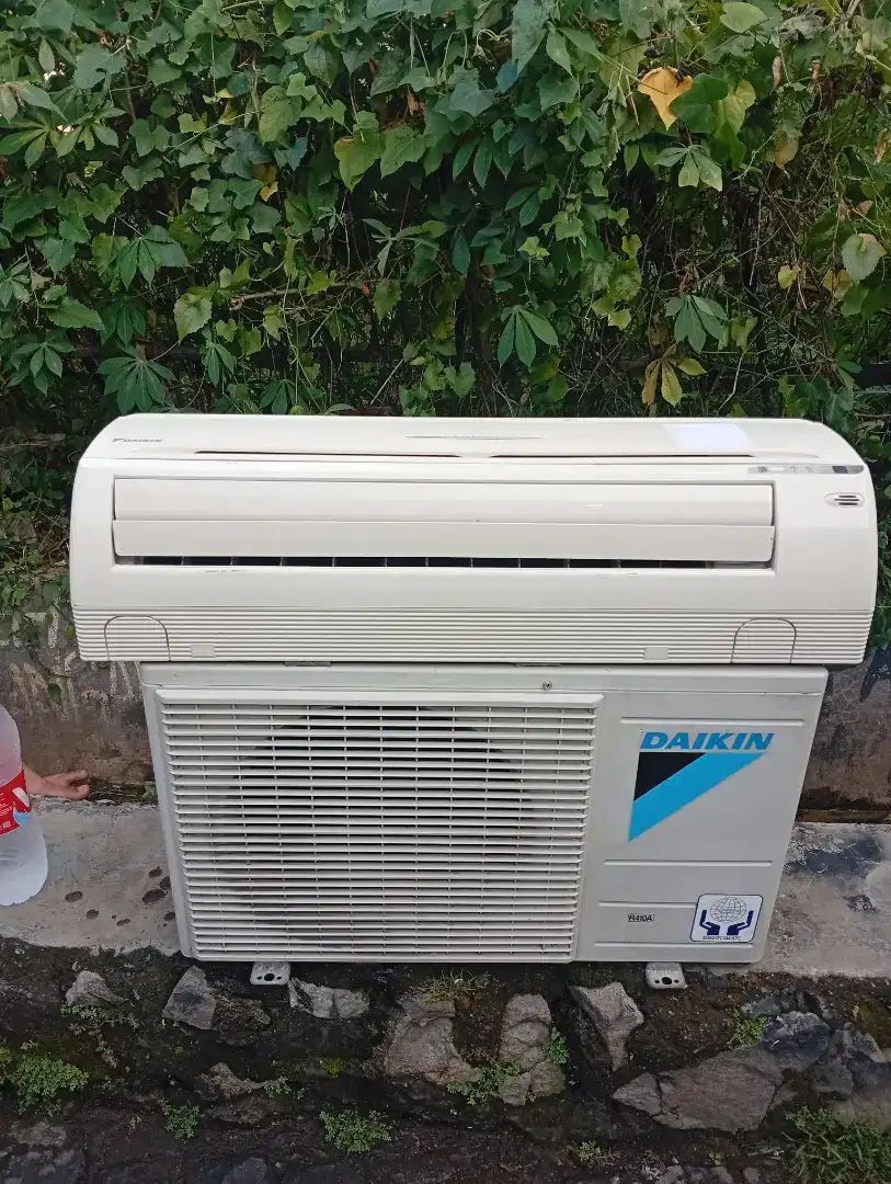 Ac daikin 1/2pk +pasang