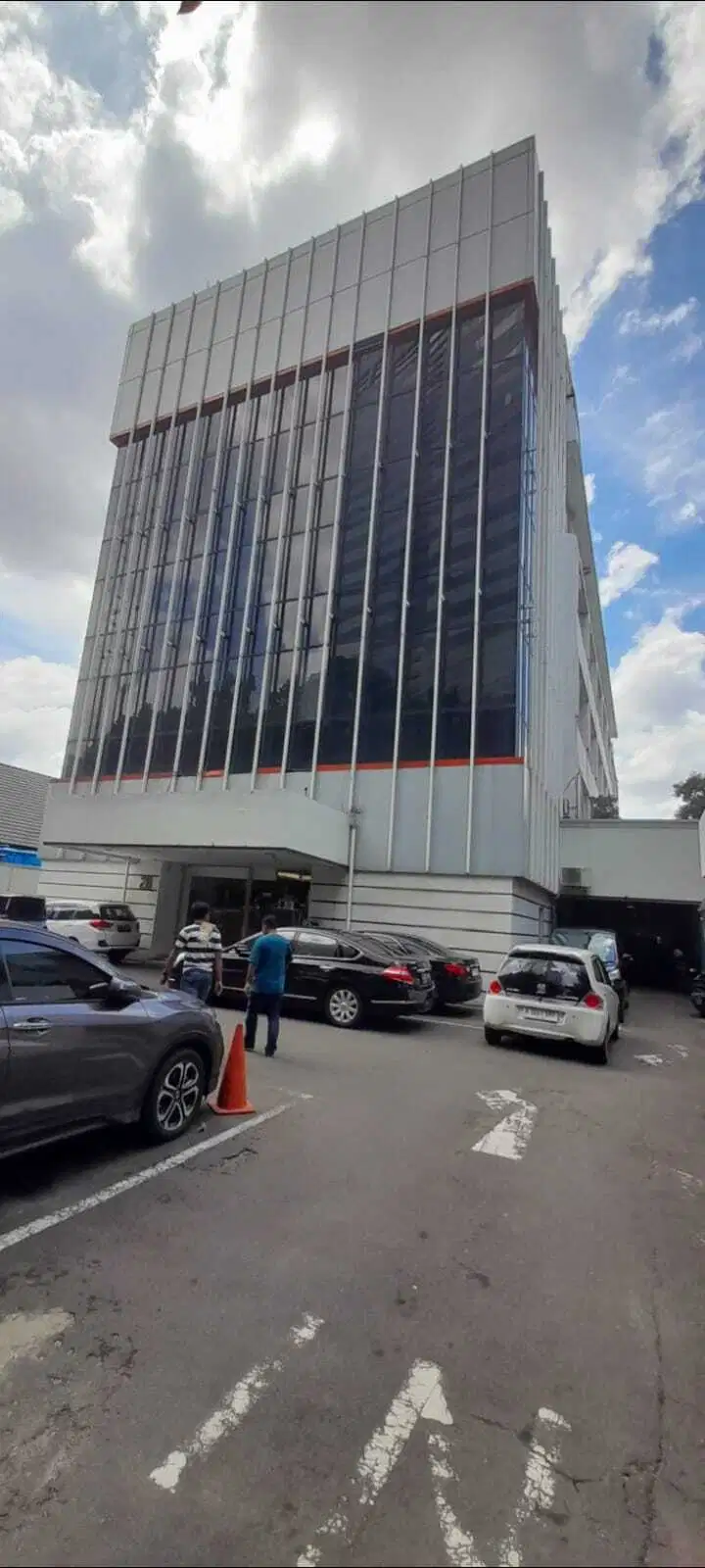 Disewakan Gedung Kantor Abdul Muis, Bisa Perlantai