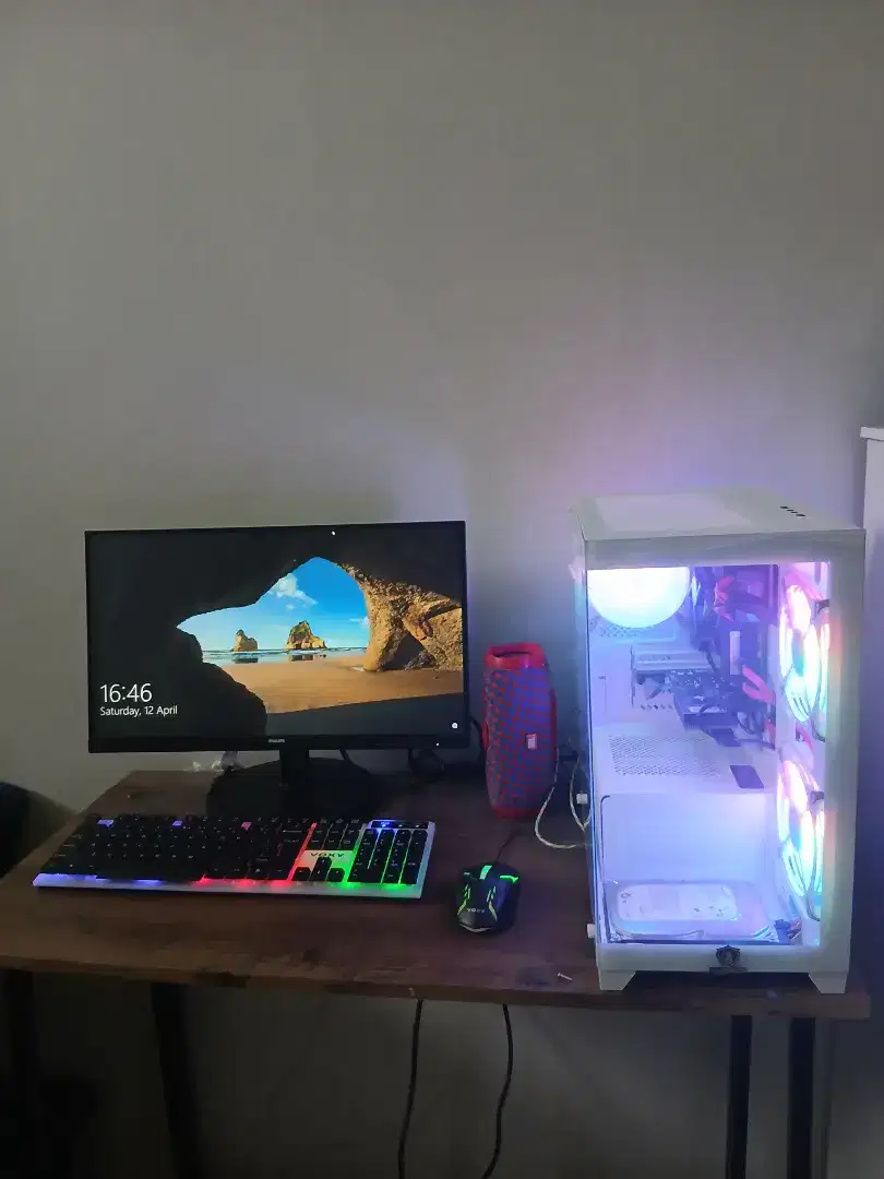 Pc komputer dekstop gaming design admin kantor + monitor