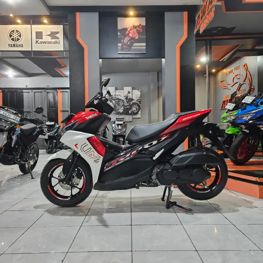 AEROX 155 CONNECT TAHUN 2024