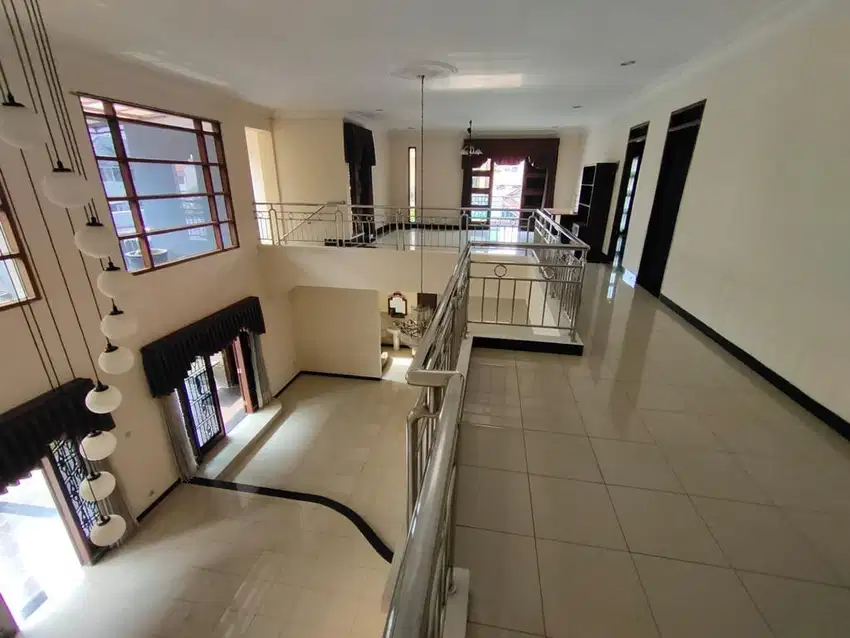 Sayap BKR - Kembar, Jalan Lebar Pisan, Bisa Usaha/ Kantor/ Tinggal