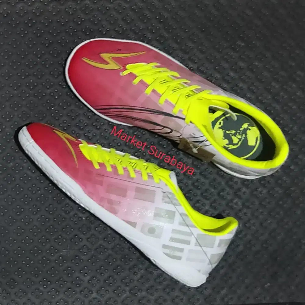 Sepatu futsal LS II in original