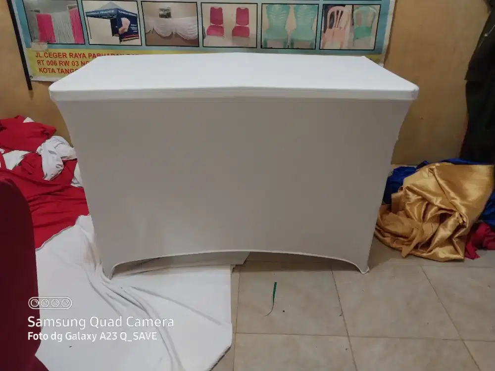 Cover meja stret IBM