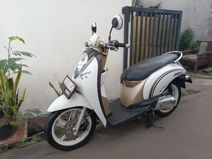 Scoopy karbu 2010 lengkap pajak hidup