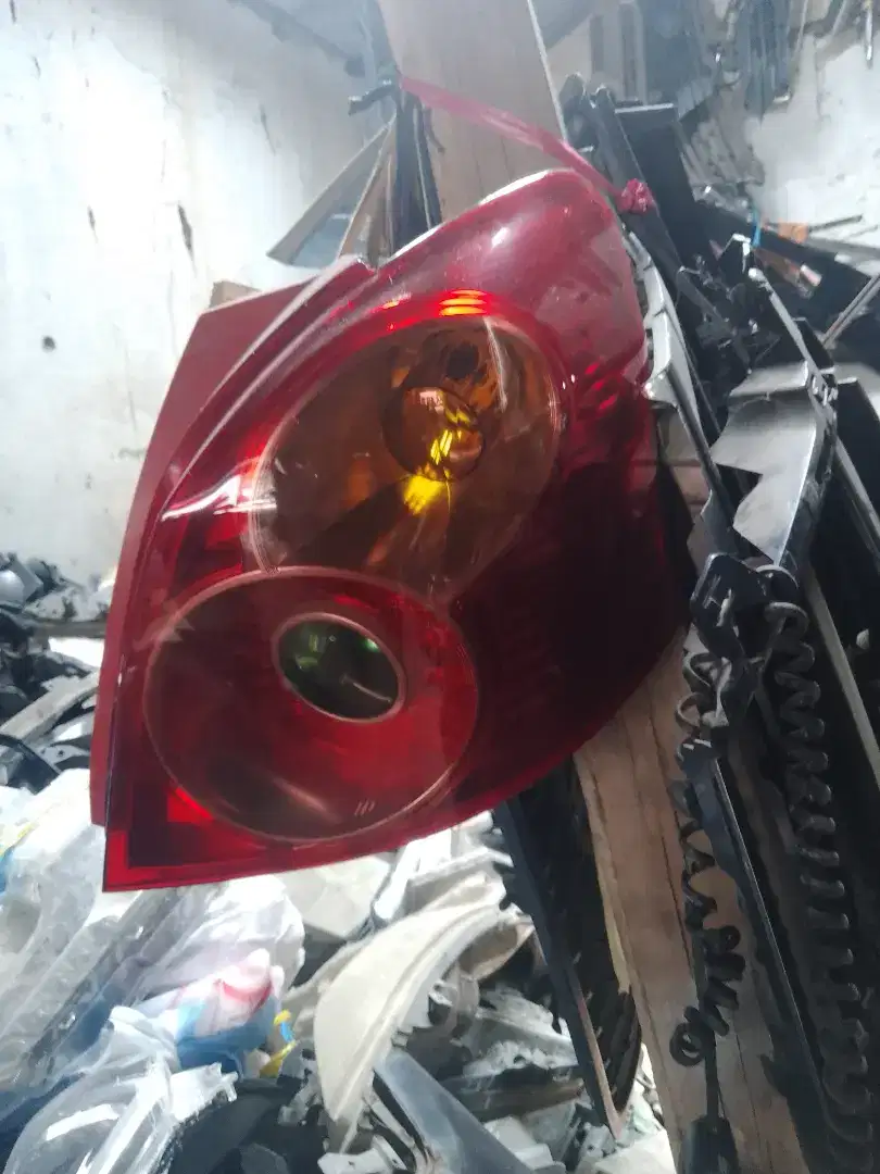 Lampu yaris dll&terima service bisa ditunggu