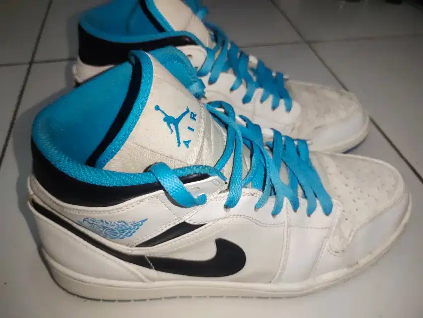 Nike air Jordan mid size 43 Made in China