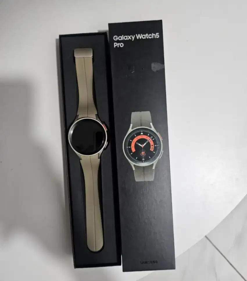 Watch 5 pro 45 mm