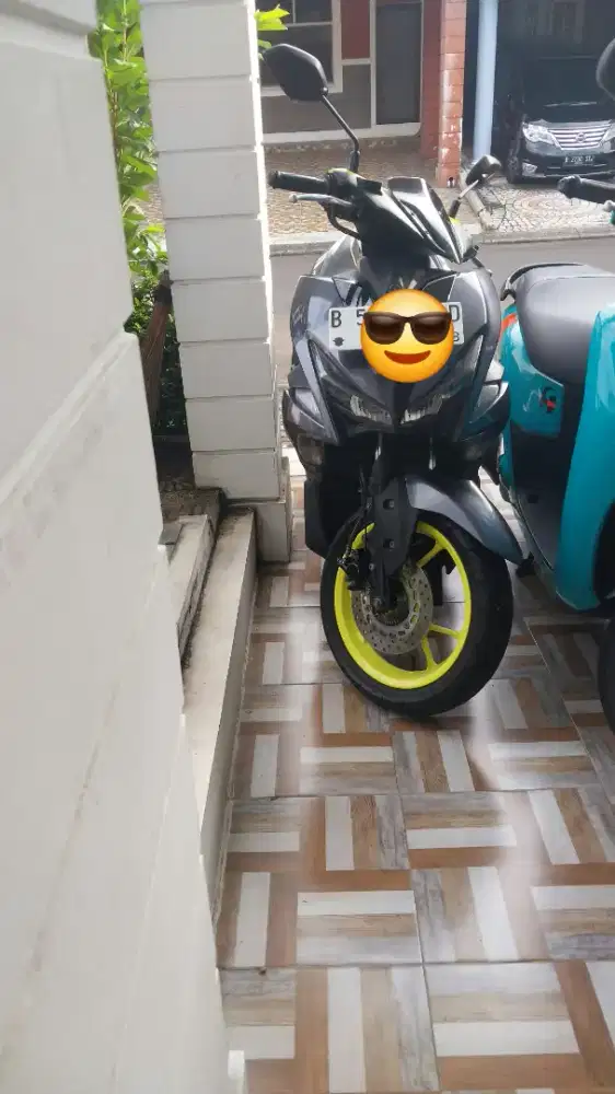 Di jual aerox 2019 body mulus ban depan baru service cvt