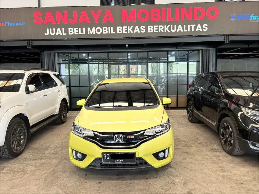 Honda JAZZ RS CVT 1.5 A/T 2015/2016,Km 60rb