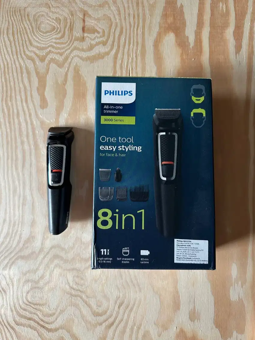 Philips Multipurpose 8-in-1 Grooming Set - MG3730/15