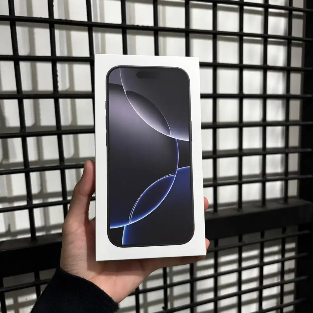 iPhone 16 Pro 256 Black Titanium