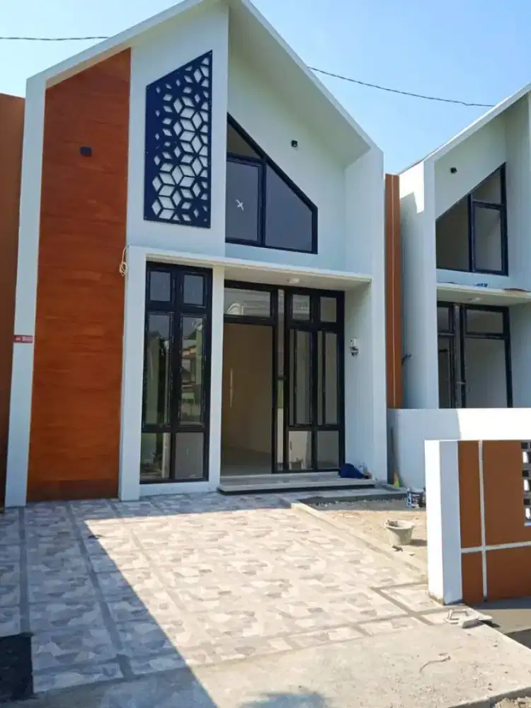 RUMAH BARU DIBANTU KPR NYA DI PEDURUNGAN LOR SEMARANG