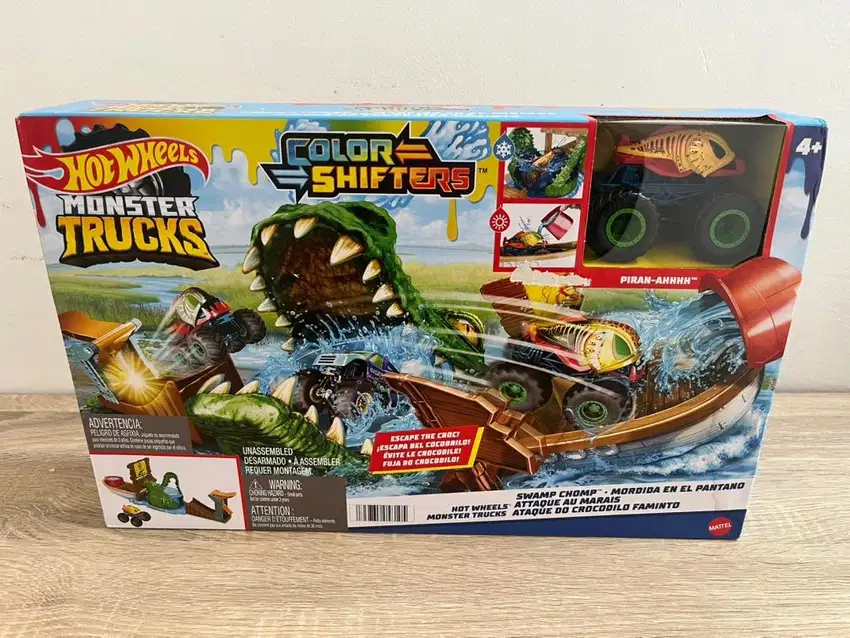Hot Wheels Monster Truck Swamp Chomp Color Shifters Track Playset