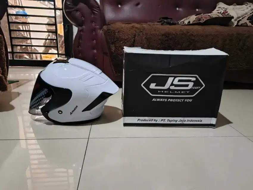 helm js armor white