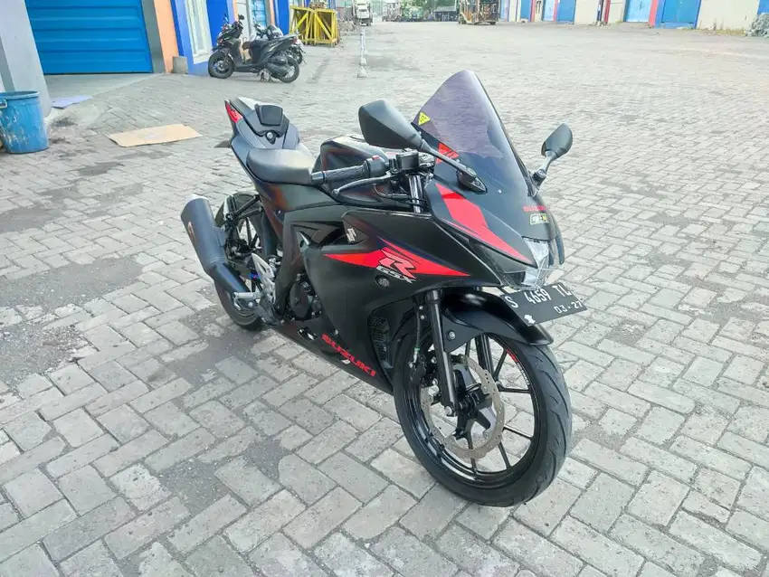 GSX-R 150 Mulus ISTIMEWA LOW KM
